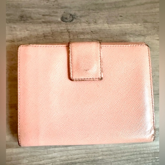 Prada saffiano leather compact wallet - Picture 3 of 7